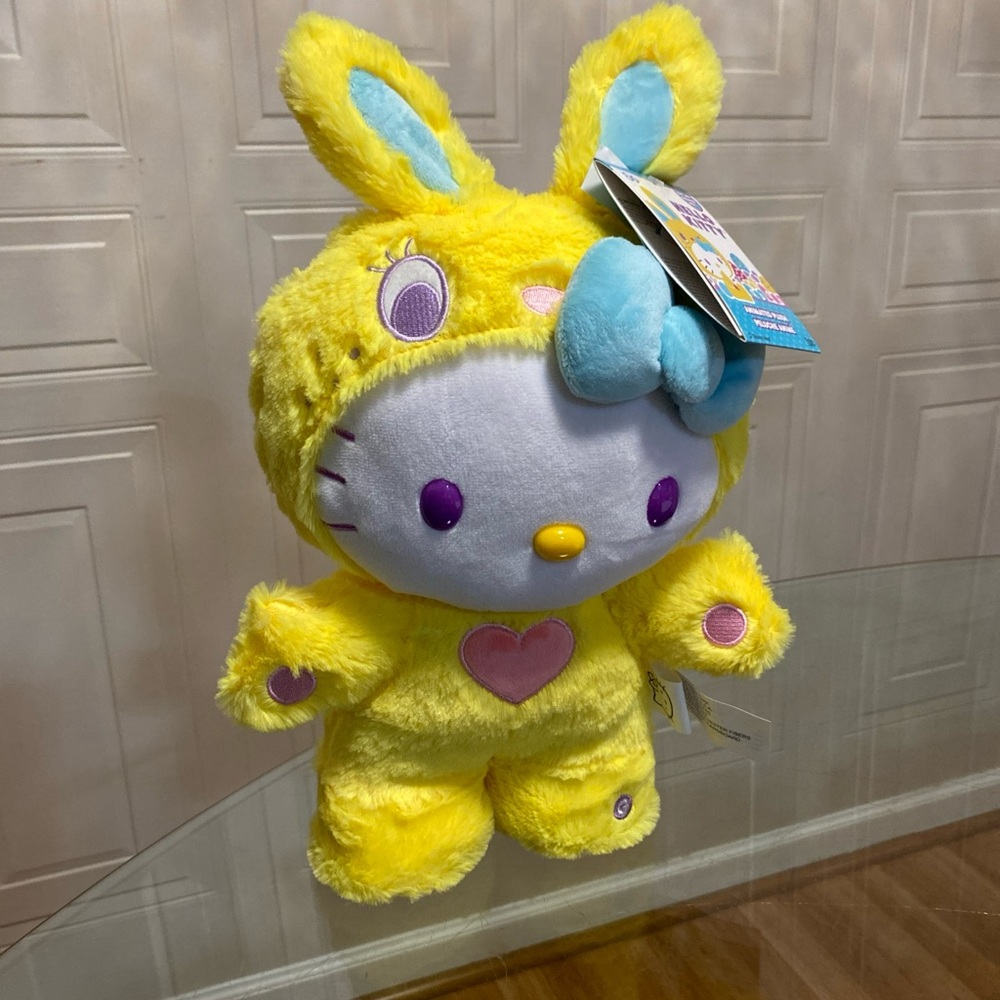 2025  Hello Kitty Easter Animated Side Stepper “Bunny Hop” Plush, Sanrio, New